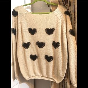 NWOT• Cute Heart Sweater🖤